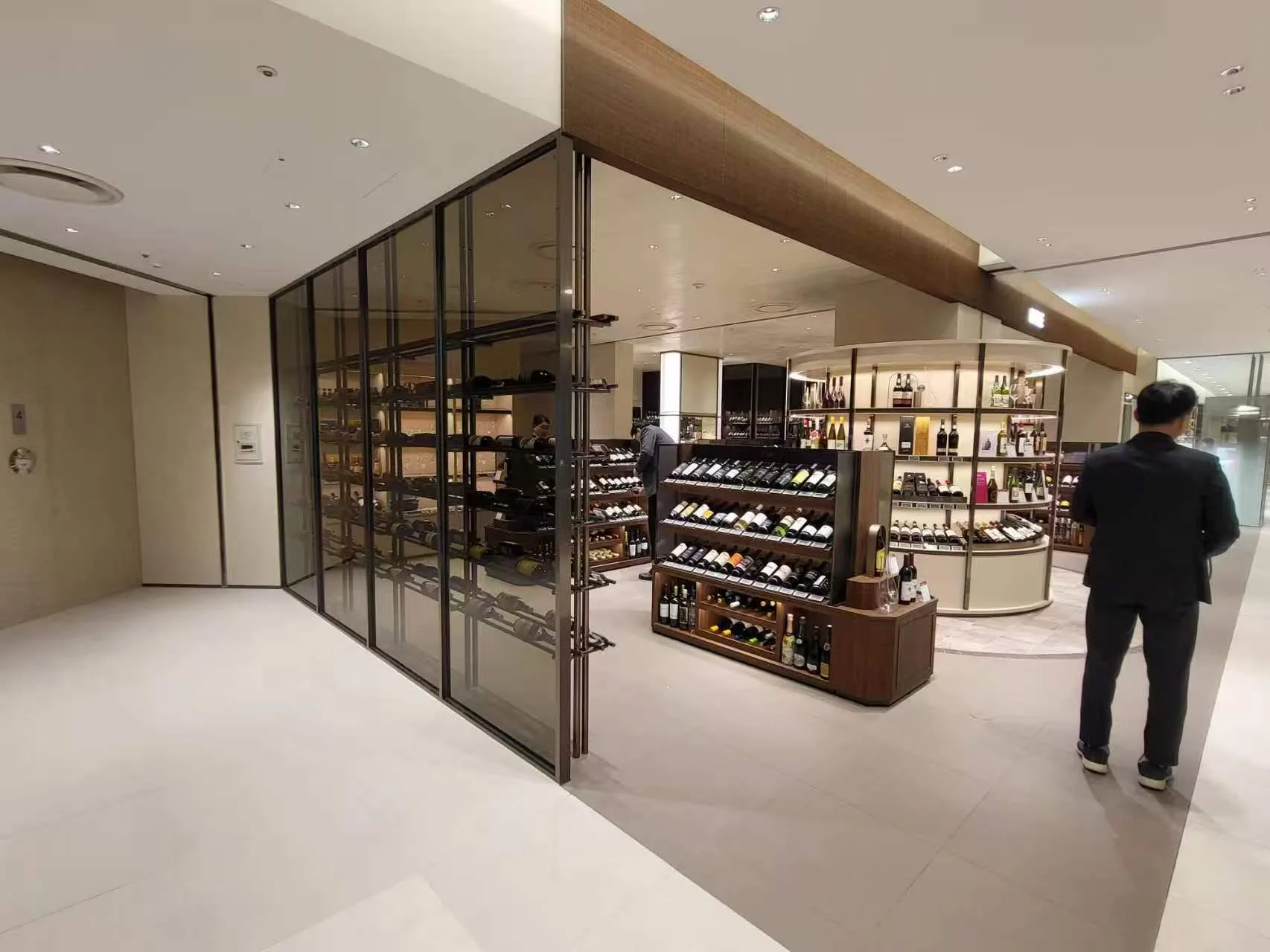 ULTRA-SLIM luxury boutique lighting project
