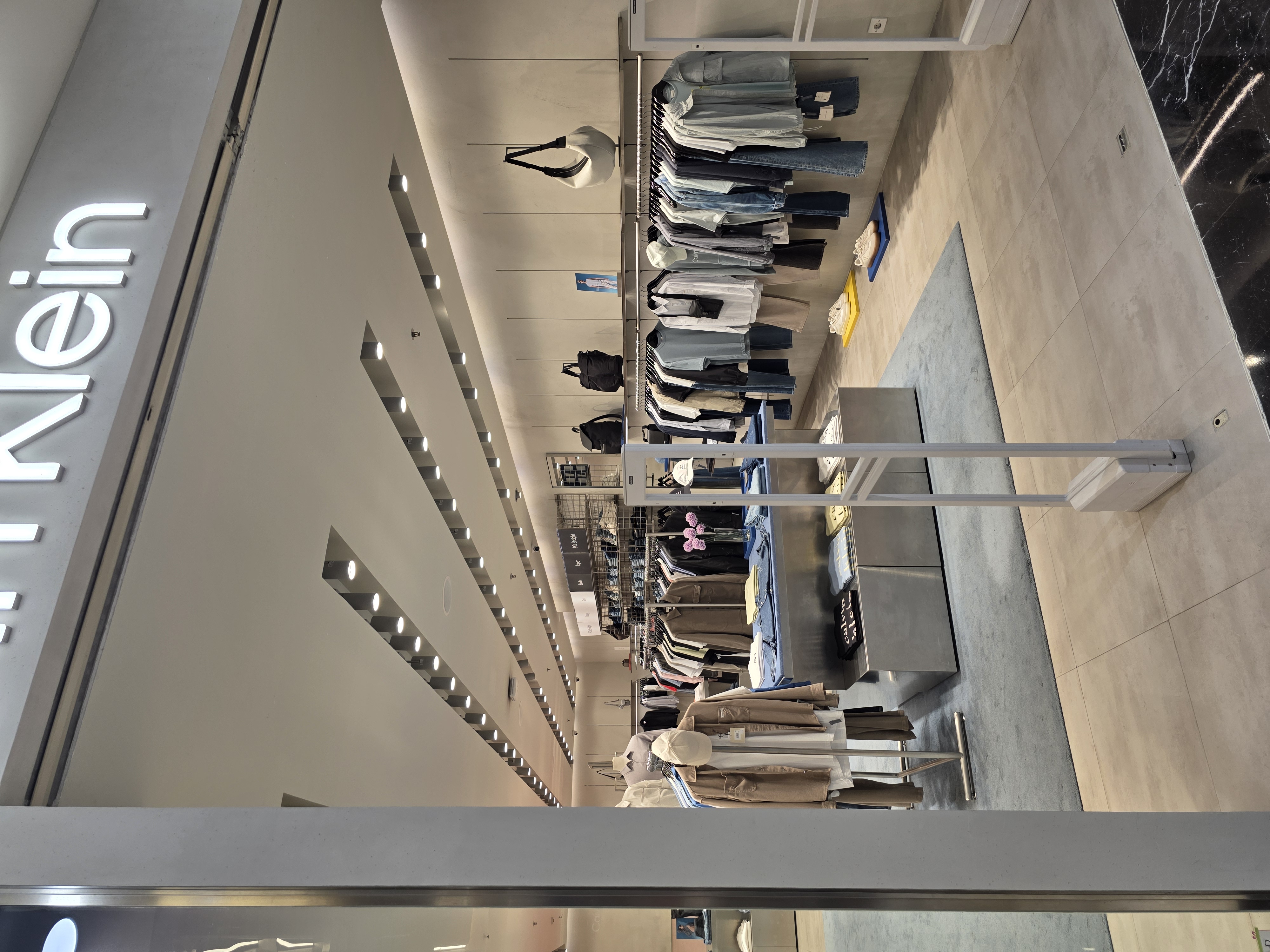 Hospitality lighting project application