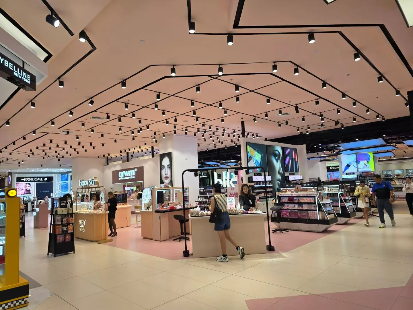 SM Shopping Mall | Manila, Philippines
