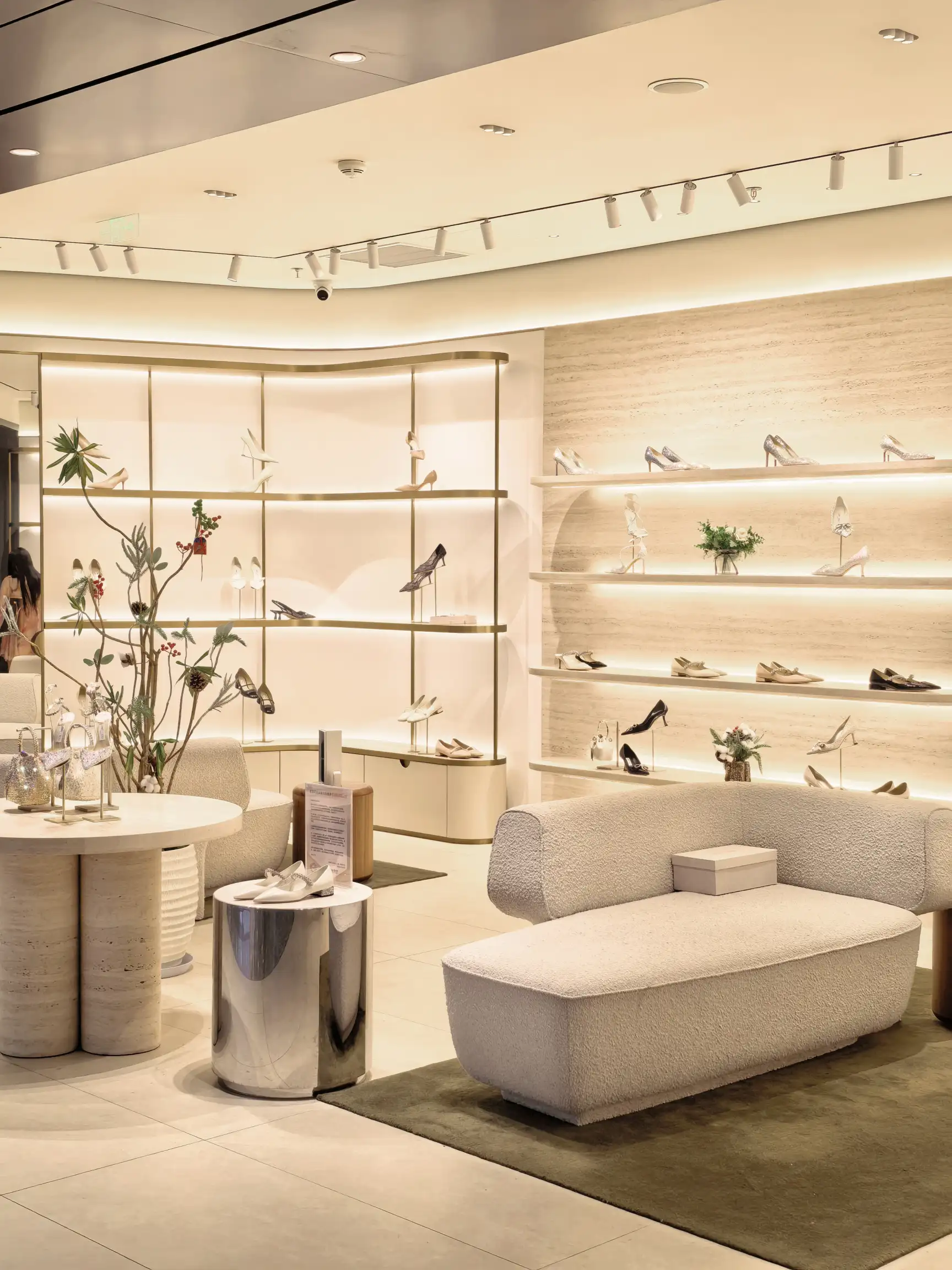 Luxury Shoe Boutique Lighting application