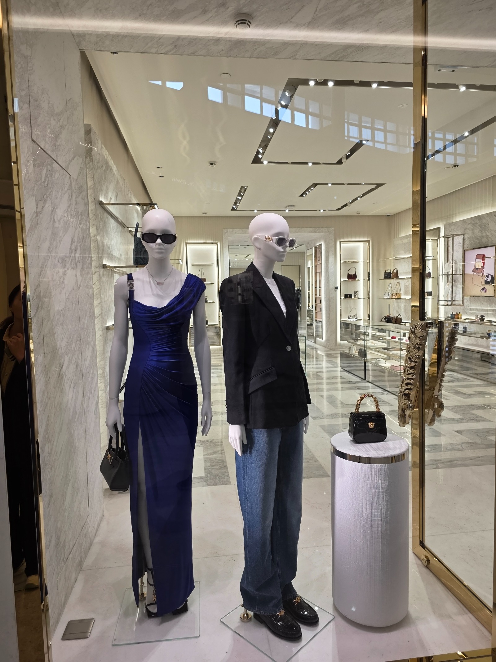 ARMI retail lighting project